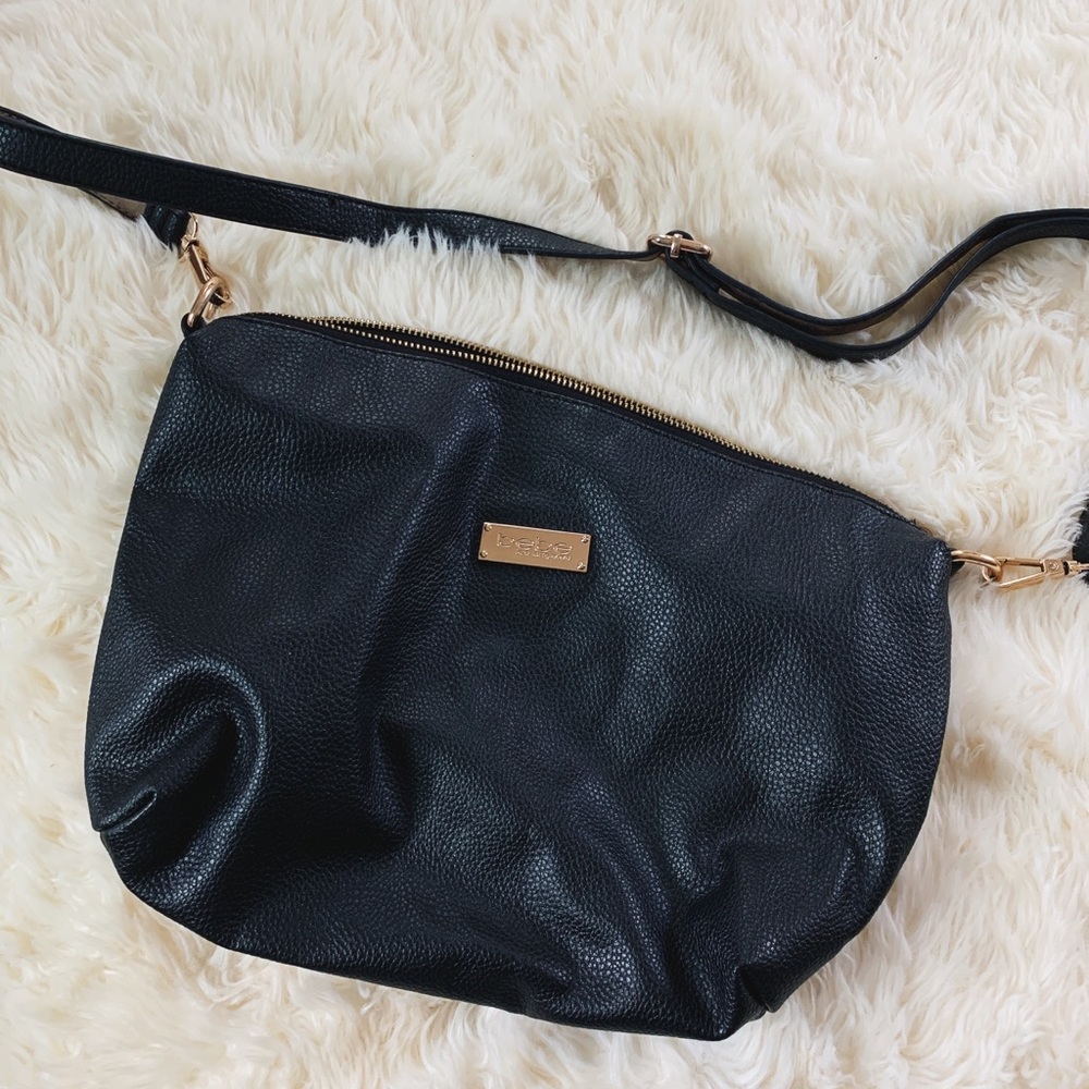 ⚡️SOLD⚡️ Bebe slouchy crossbody